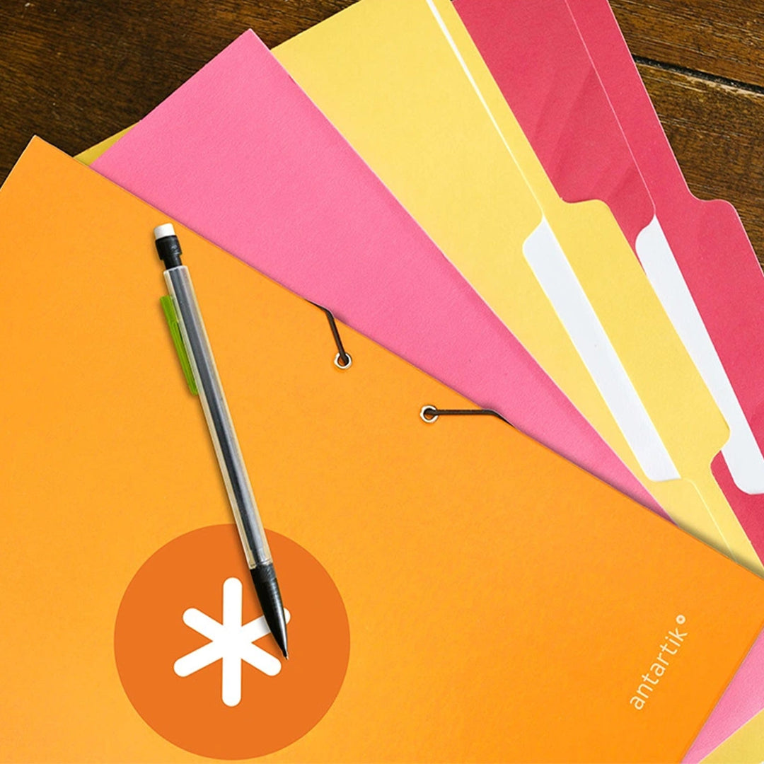 ANTARTIK - Carpeta A4 con 3 Solapas Cartón Forrado Cierre con Gomas. Coral