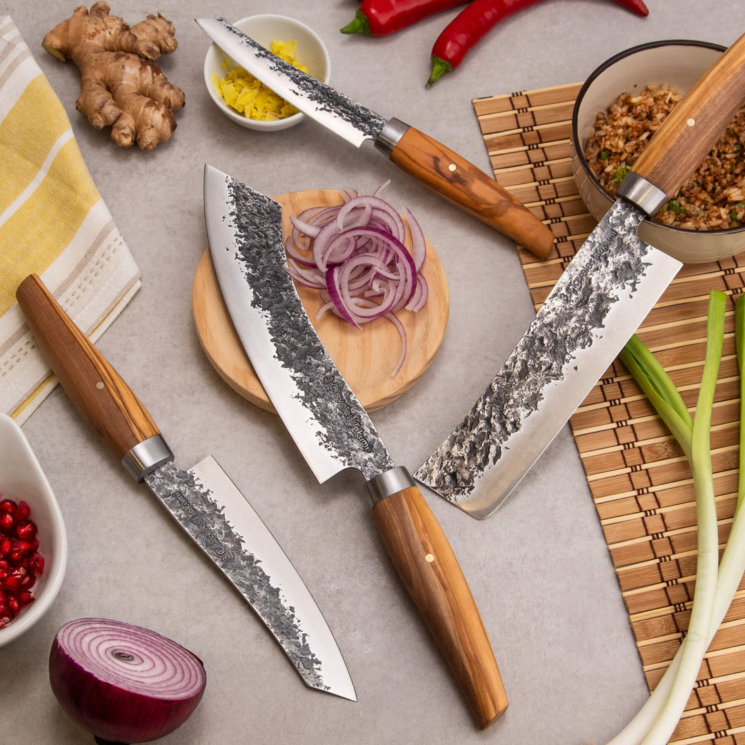 3 Claveles Takumi - Cuchillo Verduras 12.5 cm de Acero Forjado con Hoja Martilleada