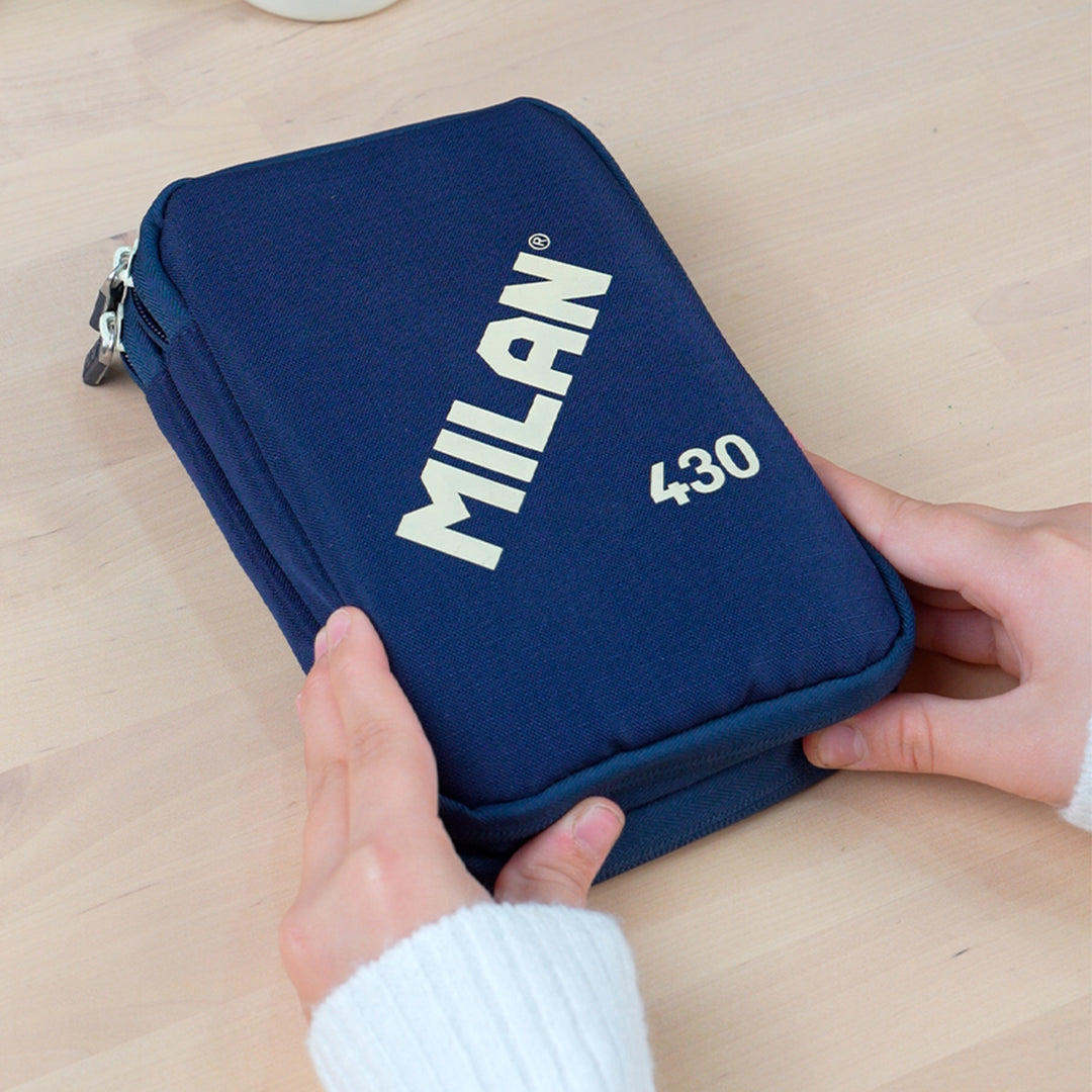 MILAN - Plumier de 2 Pisos con Contenido de 36 Piezas. Colección 430 since 1918. Azul