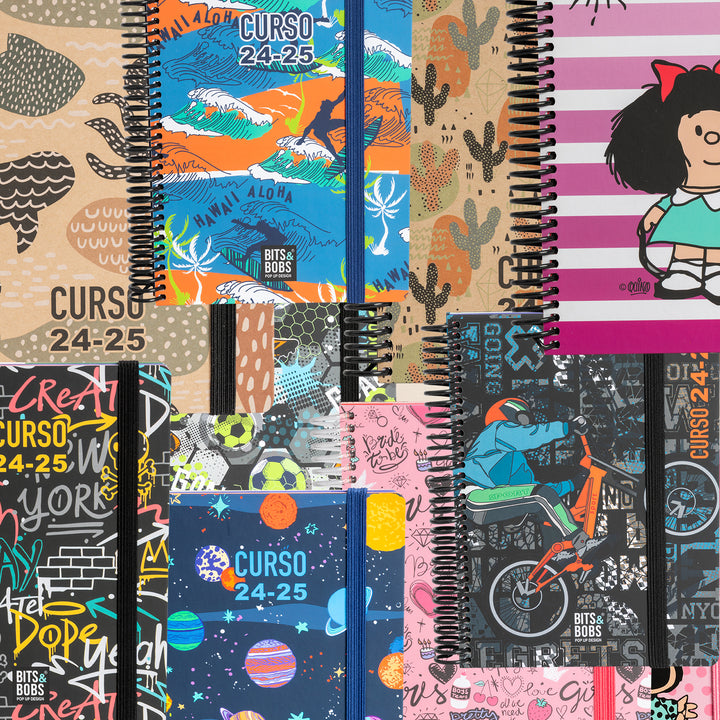 Grafoplás - Agenda Escolar A5 2 Días Página Curso 24-25. Acabado Soft y Pegatinas. Mafalda Morning