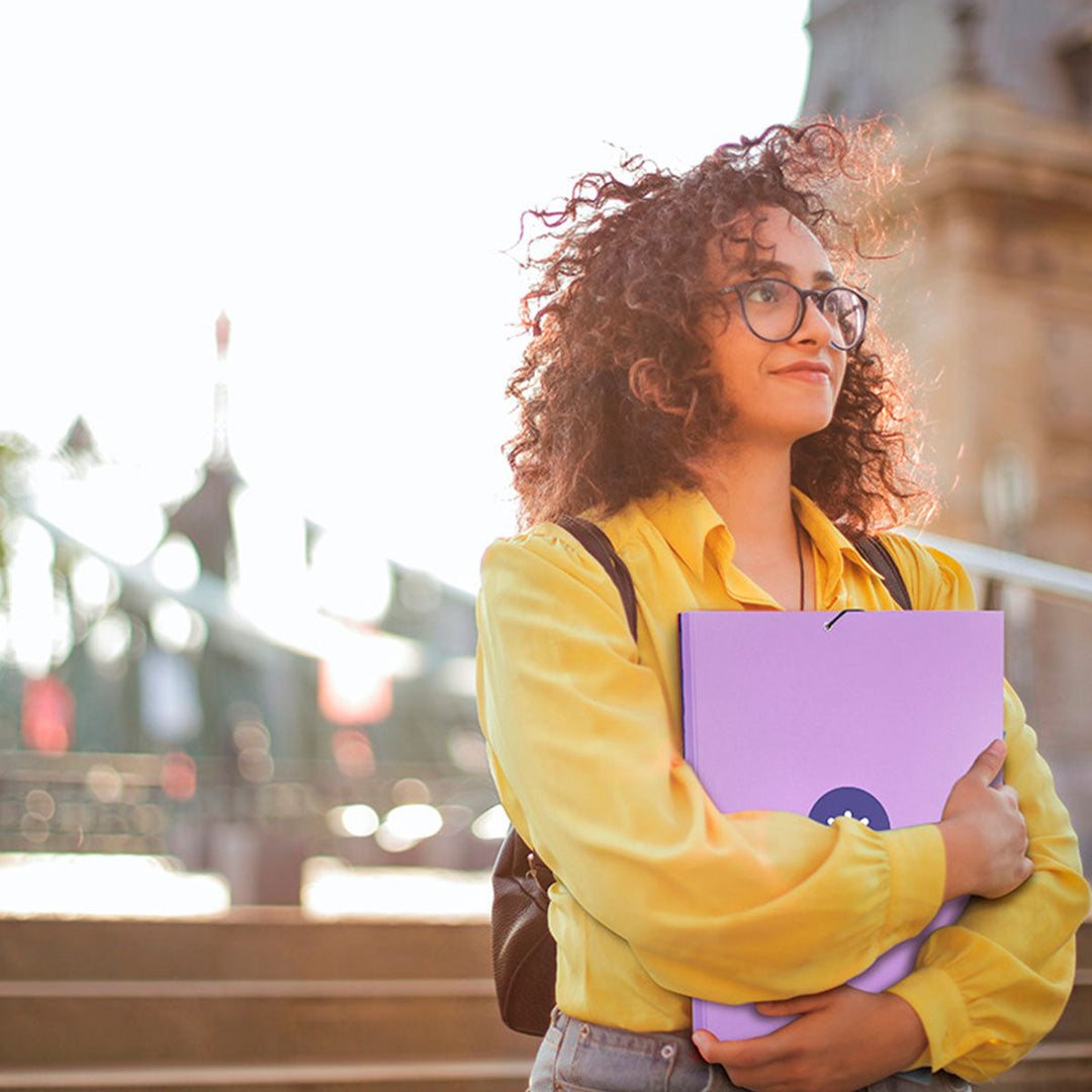ANTARTIK - Carpeta Escolar A4 con 3 Solapas y Cierre de Goma. Lavanda